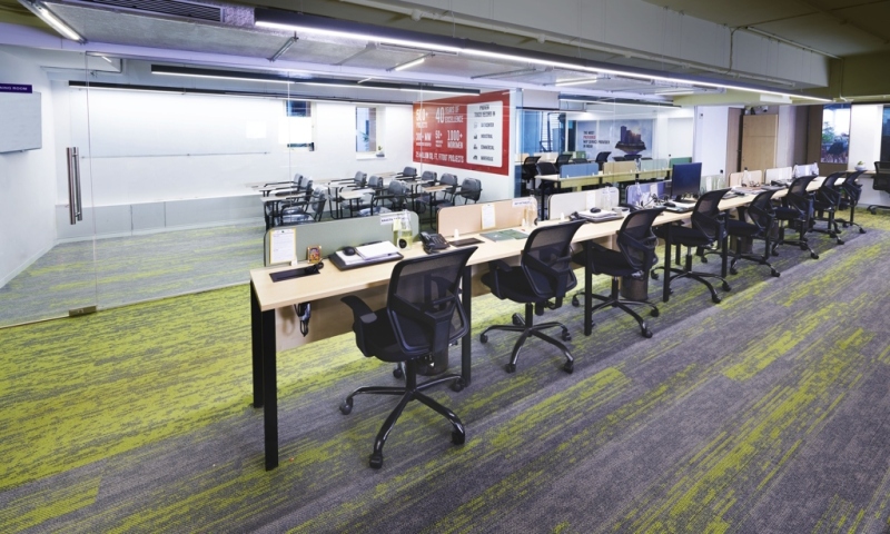 Linear Workstation Desking